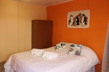 هاستل Hostal Baquedano