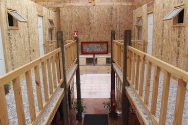 هاستل Hostal Baquedano