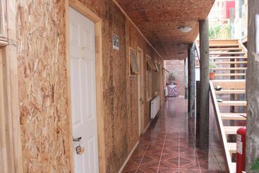 هاستل Hostal Baquedano