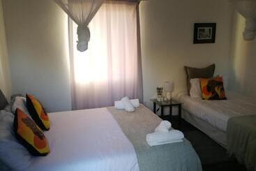پانسیون Kamelruhe Guest House & Camping