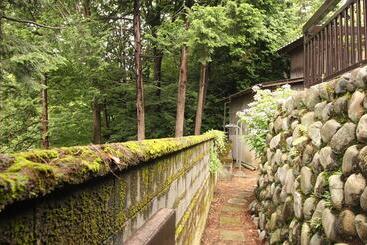 پانسیون Kougetsu Sanso    Moon Villa In Tokyo