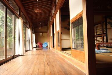 پانسیون Kougetsu Sanso    Moon Villa In Tokyo