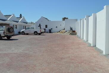 پانسیون The Cormorant House