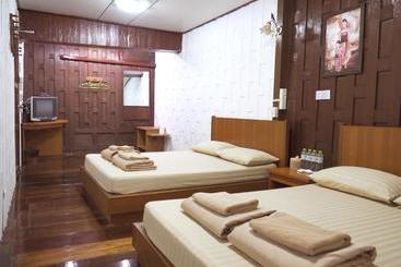 پانسیون Boobpha Resort