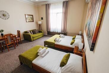 پانسیون Laguna Green Guest House