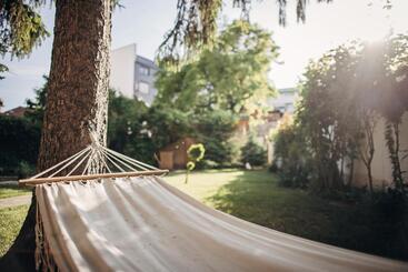پانسیون Laguna Green Guest House