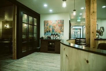 هتل Silver Creek