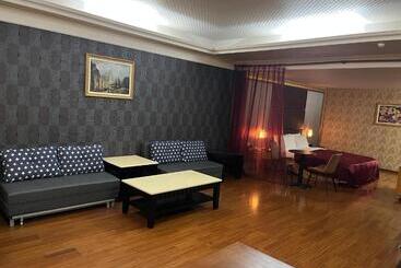 Hua Xiang Motel Fengshan