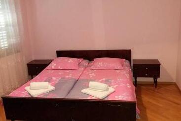 پانسیون Guesthouse Fatima