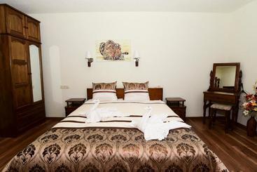 پانسیون Guesthouse Nefertiti