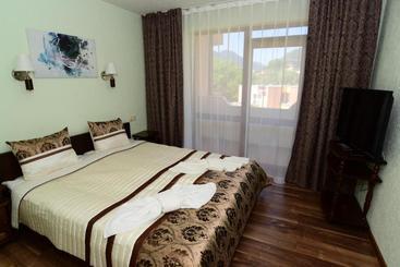 پانسیون Guesthouse Nefertiti