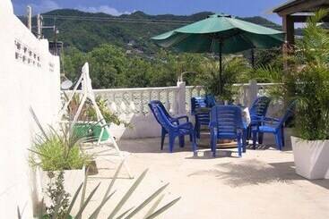پانسیون Hostal Palohe Taganga
