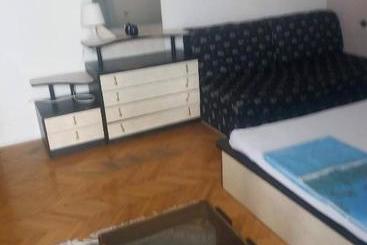 پانسیون Julija Guest House