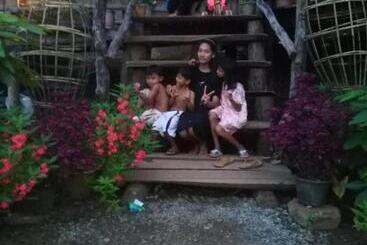 هاستل Tree Lodge Banlung