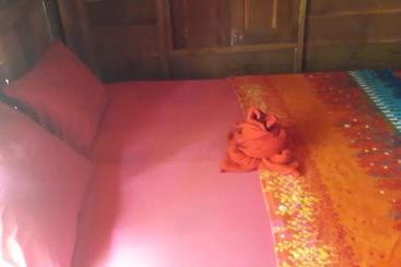هاستل Tree Lodge Banlung