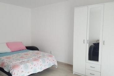 پانسیون Guest House Dana