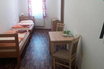 پانسیون Penzion A Wellness U Třeboňské Madony