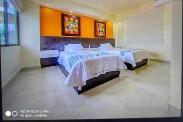 پانسیون Hostal Villamil