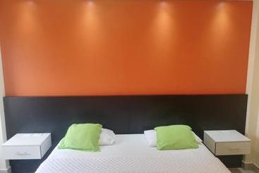 پانسیون Hostal Villamil