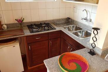 پانسیون Pineapple Guest House Entebbe