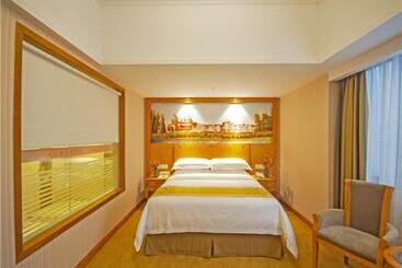 Vienna Hotel Yulin Jincheng Zhenlin