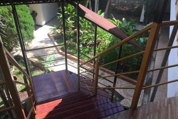 هاستل Hostal La Cueva Moyobamba