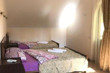 پانسیون Guest House Leto
