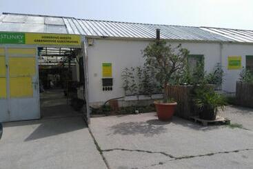 پانسیون Rastlinky.sk Greenhouse Guestrooms