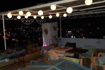 پانسیون Riad Nerja