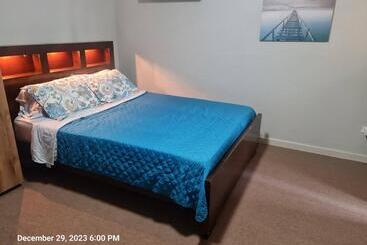 پانسیون Sandcastle Beach Apartments