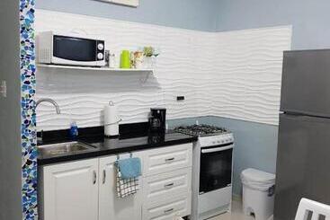 پانسیون Sandcastle Beach Apartments