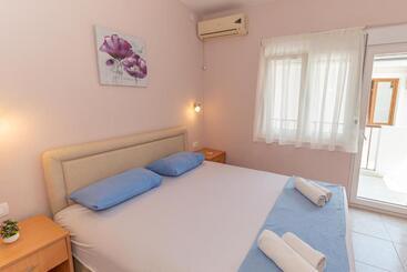پانسیون Apartments Vjera Petrovac