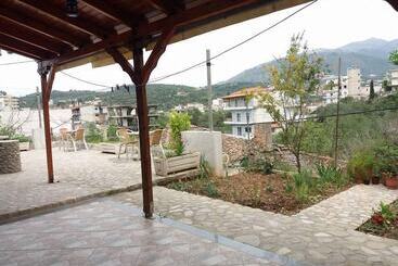 پانسیون Sunset Guest House