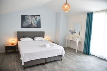 Zeytin Arası Apart Otel