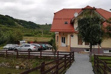 Halasto Pension