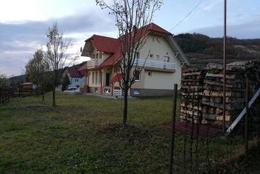 Halasto Pension