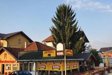 پانسیون Guesthouse Ines
