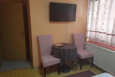 پانسیون Guesthouse Ines