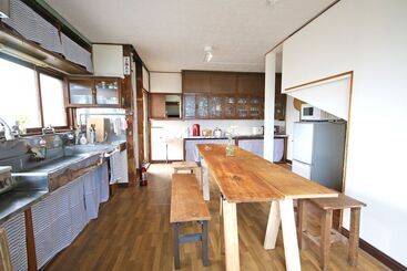 پانسیون Kushiro Guesthouse Cook A Doodle Doo   Hostel