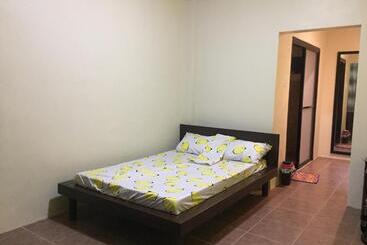 پانسیون Brown Epitome Lodge