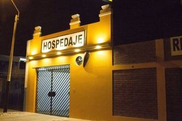 هاستل Hospedaje Montenegro