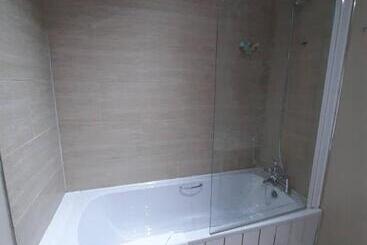 پانسیون Jbs Bar & Guest Accommodation