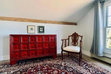 هاستل South Landing Inn
