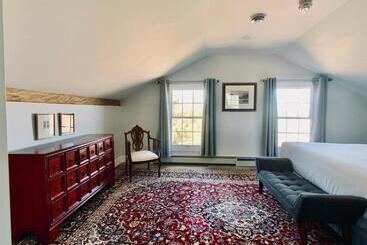 هاستل South Landing Inn