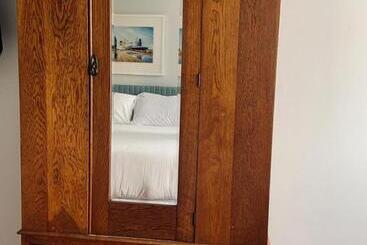 هاستل South Landing Inn