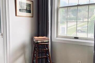 هاستل South Landing Inn
