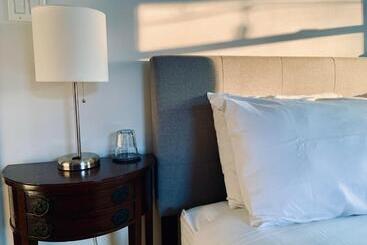 هاستل South Landing Inn