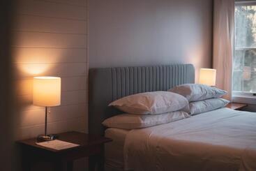 هاستل South Landing Inn
