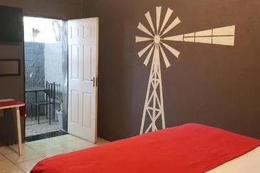 هتل Phalaborwa Town Guesthouse