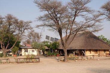 پانسیون Camp Mara